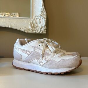 Reebok Cream and Brown Casual Sneakers